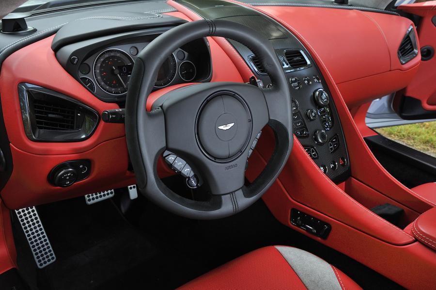 Торпедо Aston Martin Vanquish 2012 года  (NA) (фото 23 из 182)